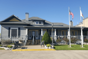 Christopher's World Grill Bryan, TX Exterior DiRoNA Awarded Restaurant