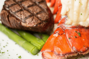 Splash Seafood Bar & Grill in Des Moines, IA Surf & Turf DiRoNA Awarded Restaurant
